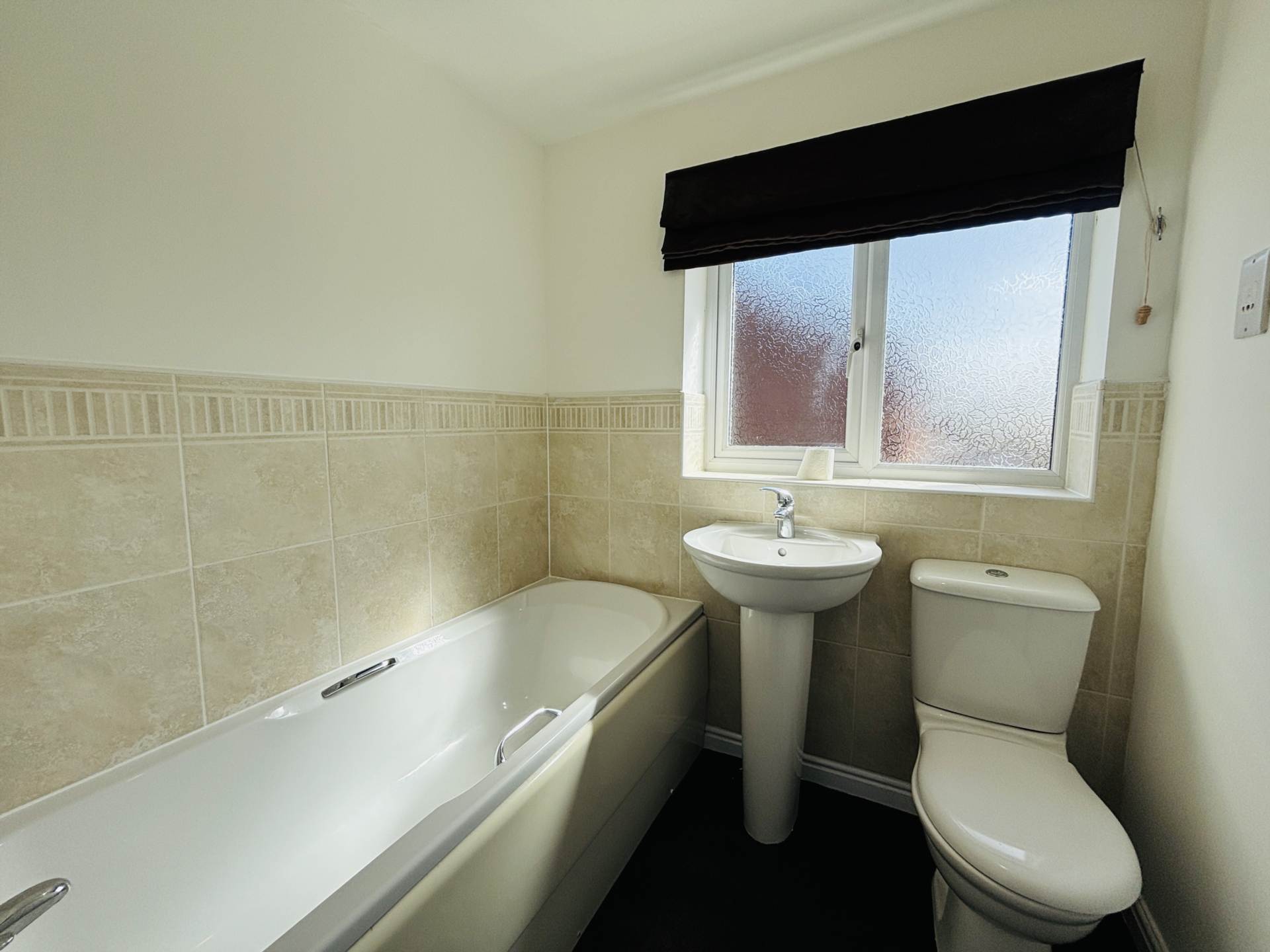 Ambleside Drive, The Venue, Image 15