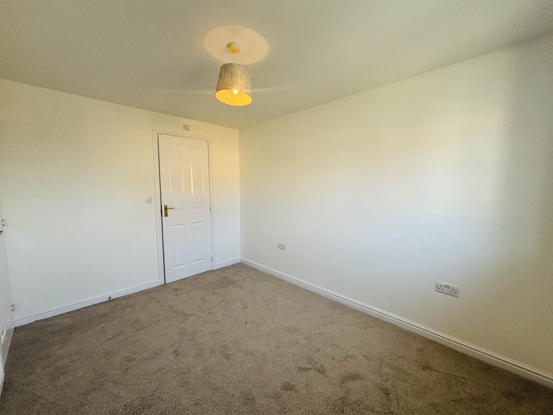 Ambleside Drive, The Venue, Image 9