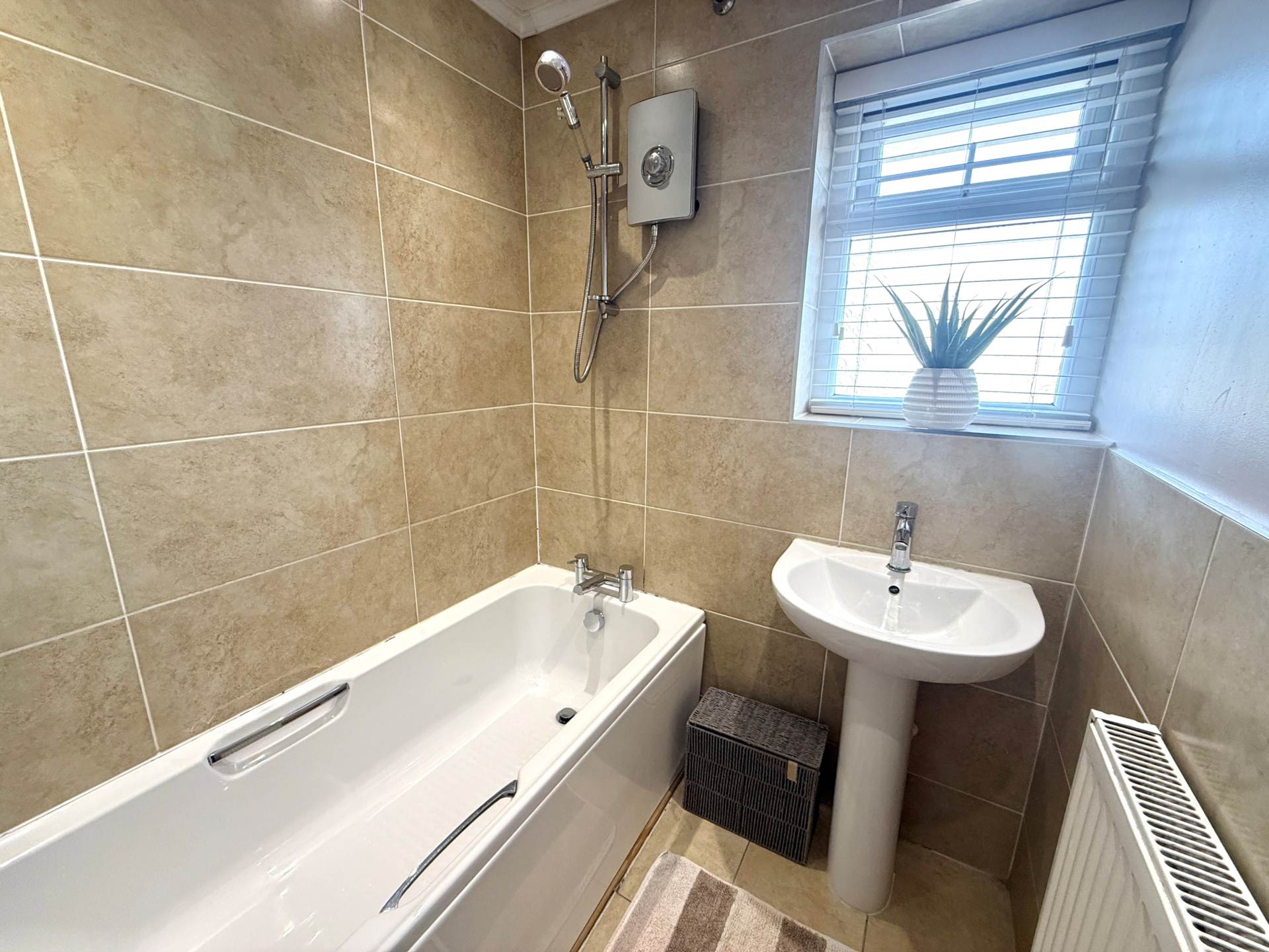 Jarrett Road, Northwood, Image 19