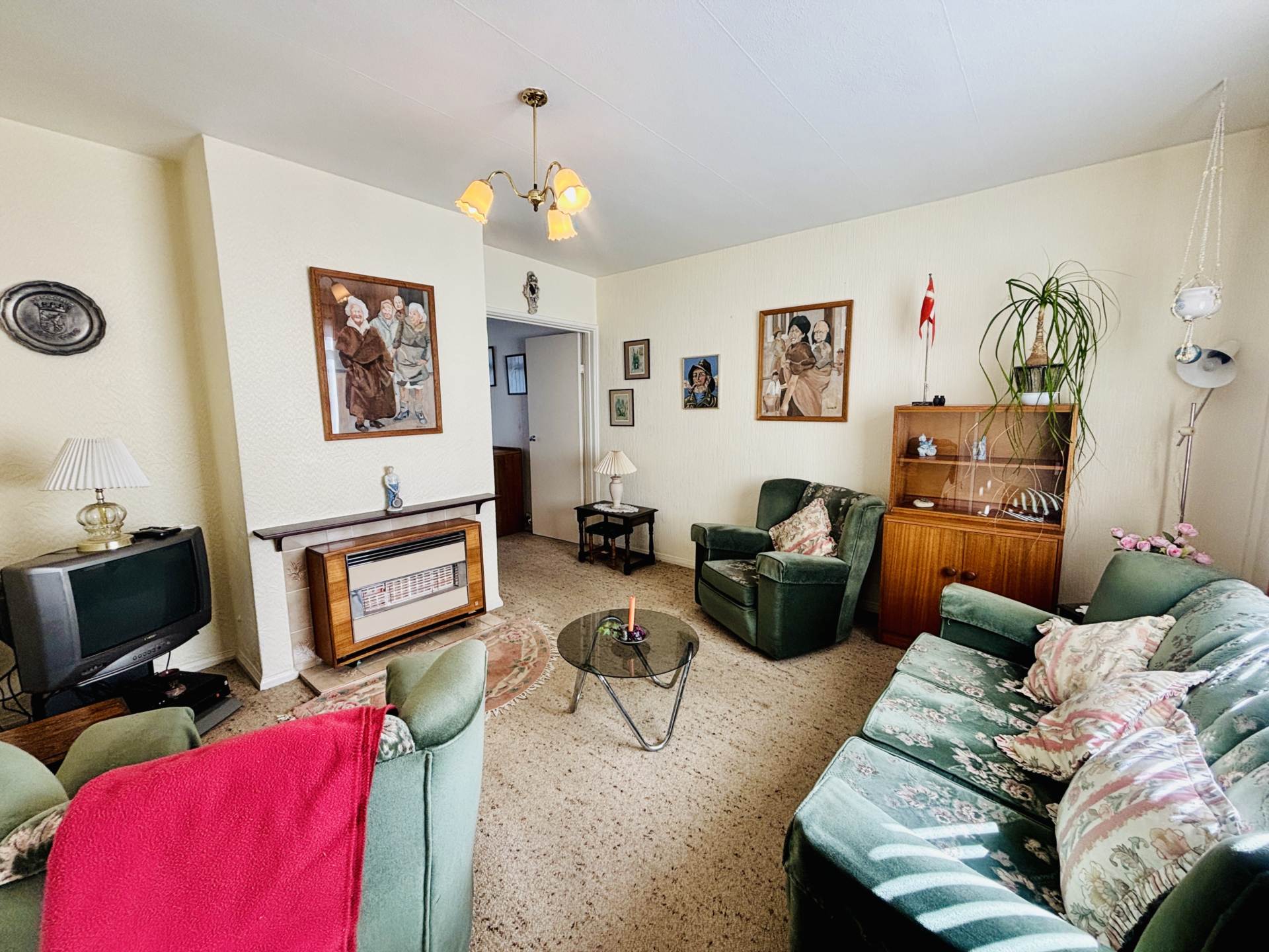 Dalry Crescent, Southdene, Image 2