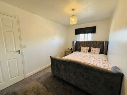 Bluebell Close, Park Meadows, Image 11