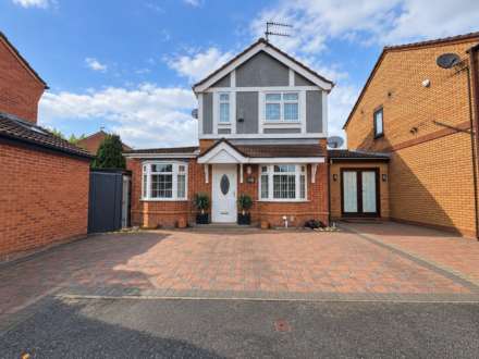Finch Meadow Close,  Fazakerley, Image 1