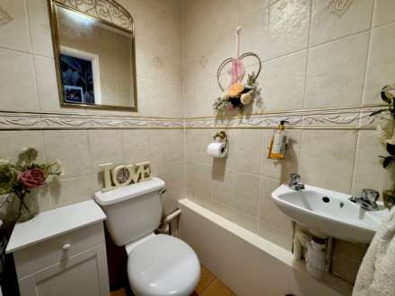 Finch Meadow Close,  Fazakerley, Image 6