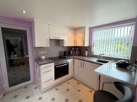 Hall Drive, Old Hall Estate, Image 3