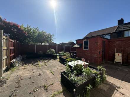 Ravenhead Ave, Southdene, Image 11