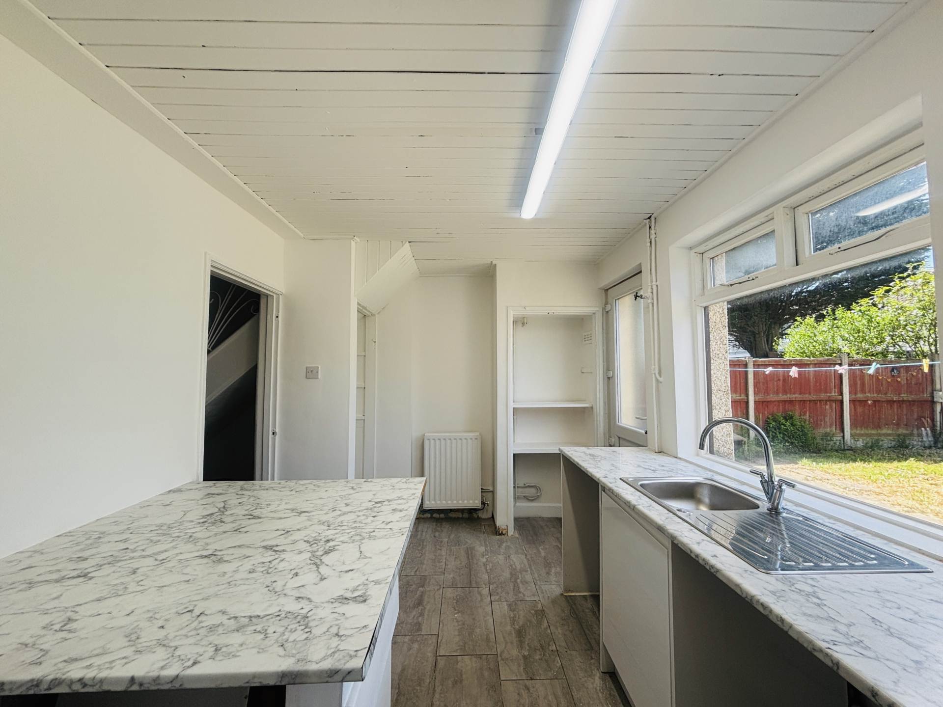 Old Farm Road, Southdene, Image 7