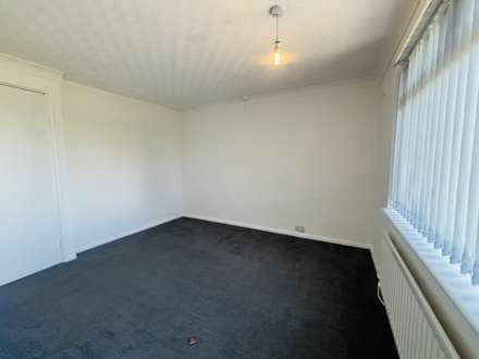Old Farm Road, Southdene, Image 11