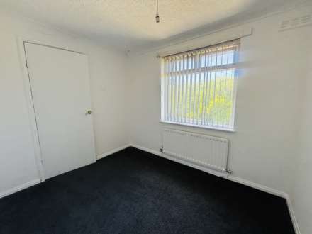 Old Farm Road, Southdene, Image 16