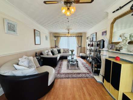 Whitefield Drive, Westvale, Image 3