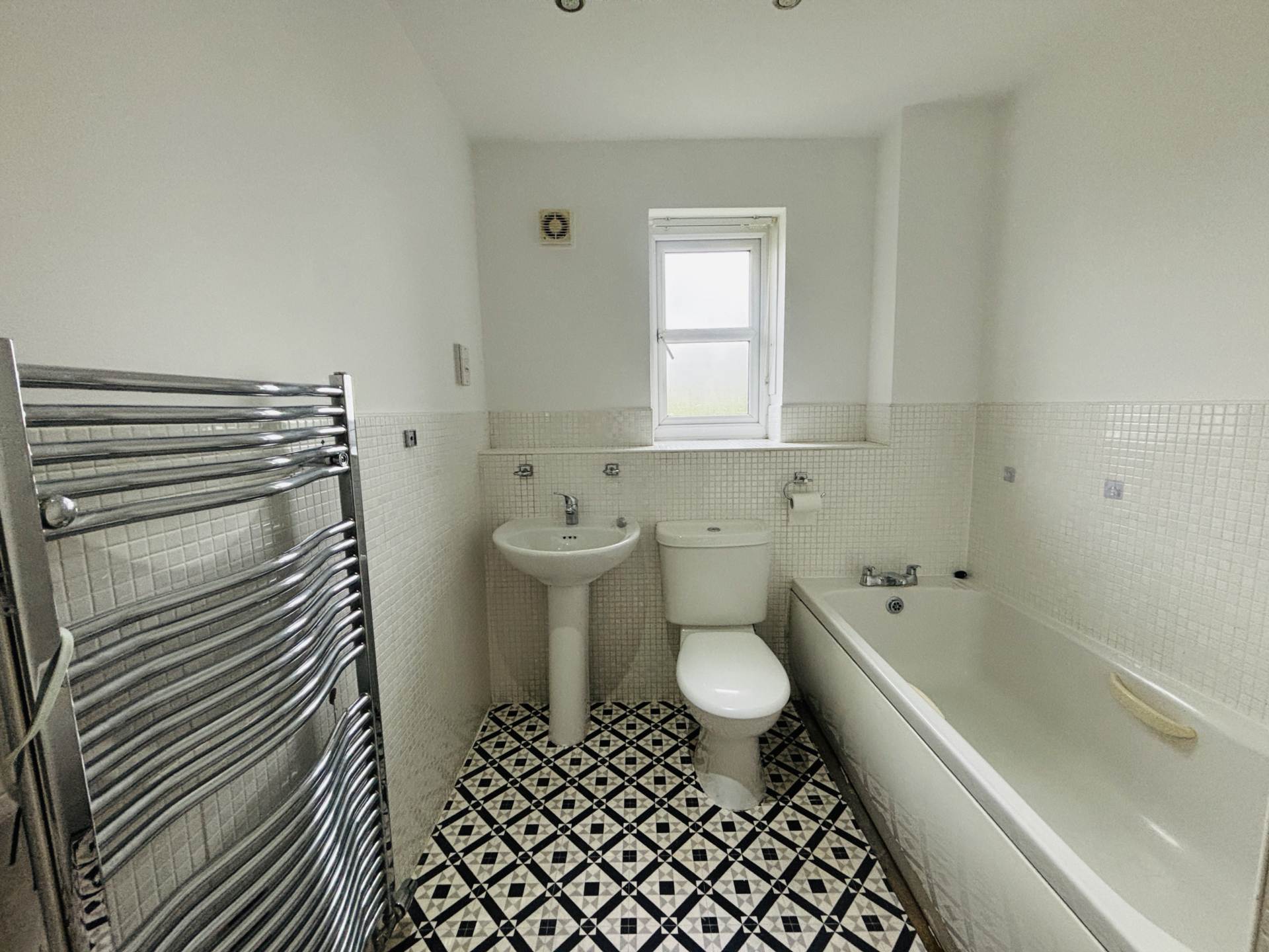 Larkspur Court, Melling, Image 12