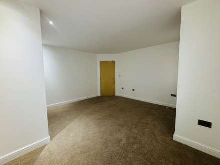 Larkspur Court, Melling, Image 5