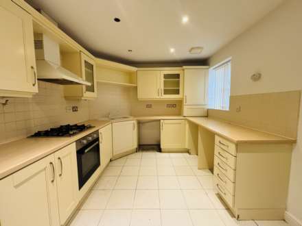 Larkspur Court, Melling, Image 6