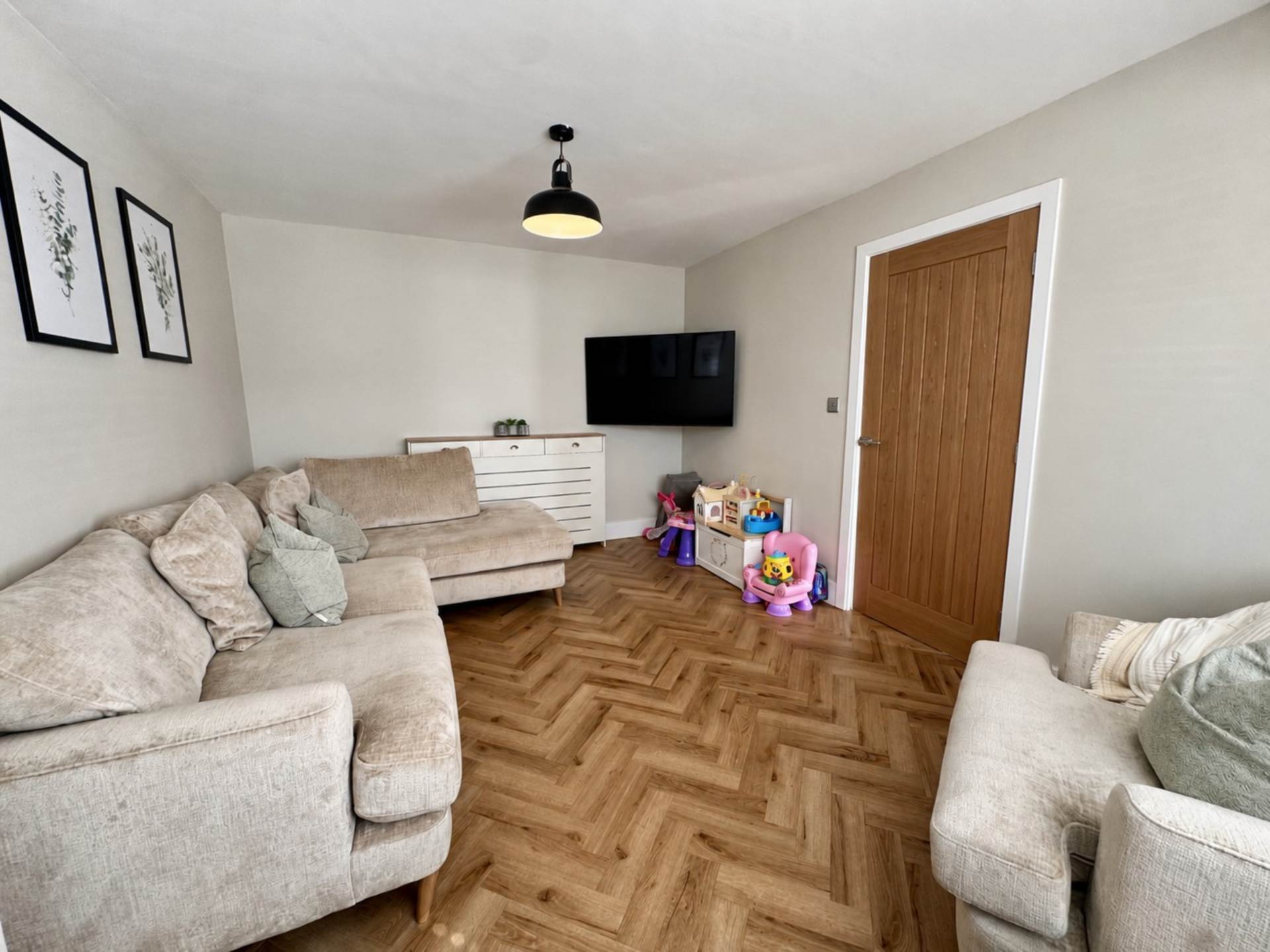Millbrook Drive, Old Hall Estate, Image 4
