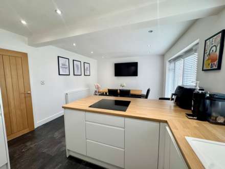 Millbrook Drive, Old Hall Estate, Image 7