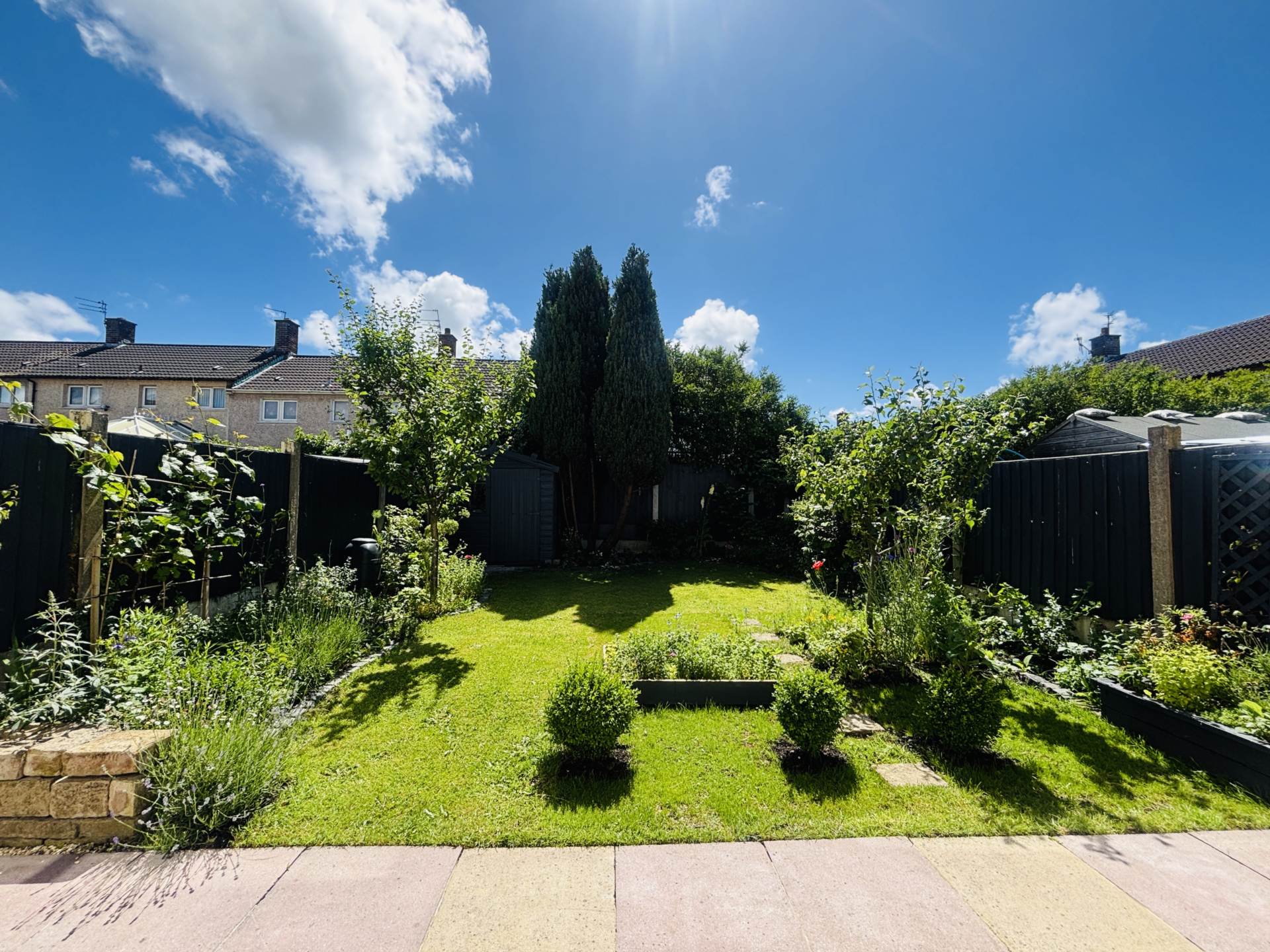 Birbeck Walk, Northwood, Image 20