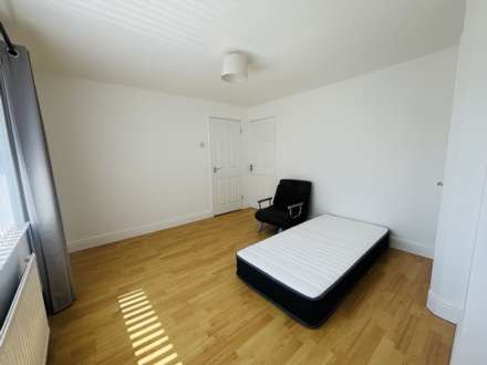 Birbeck Walk, Northwood, Image 11