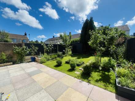 Birbeck Walk, Northwood, Image 19