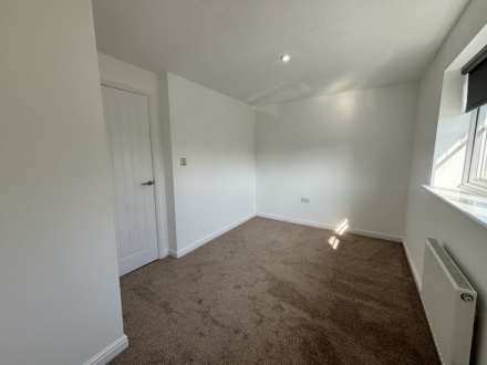 Monash Close, Shevington Park, Image 10