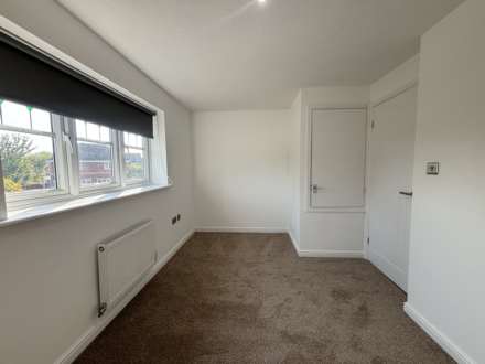 Monash Close, Shevington Park, Image 13