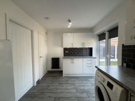 Monash Close, Shevington Park, Image 9