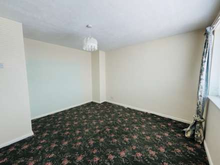 Melling Way, Old Hall Estate, Image 12