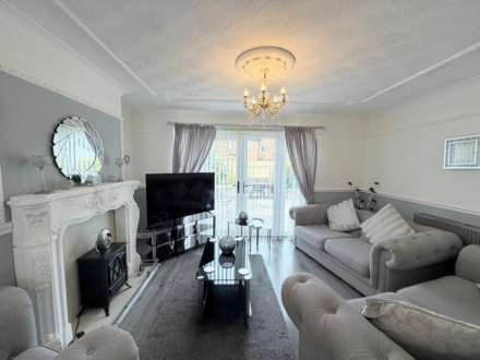 Henlow Avenue, Southdene, Image 2