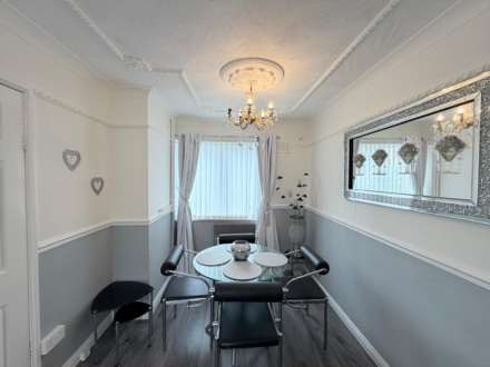 Henlow Avenue, Southdene, Image 5