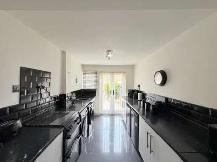 Henlow Avenue, Southdene, Image 6
