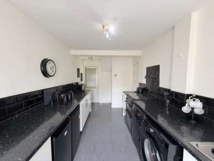Henlow Avenue, Southdene, Image 7
