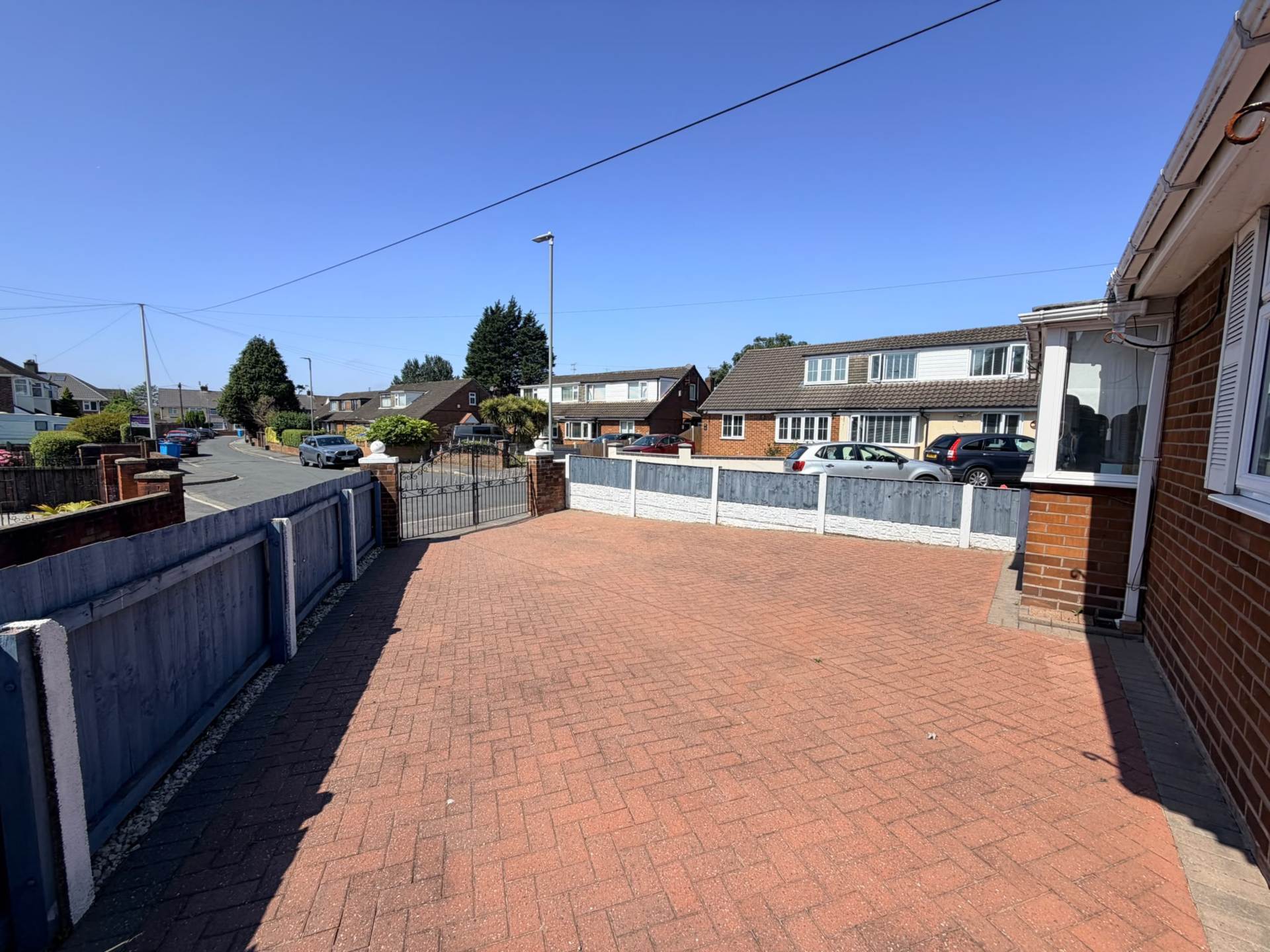 Domar Close, Southdene, Image 3