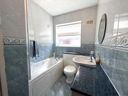 Domar Close, Southdene, Image 19