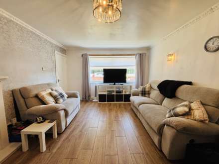 Hall Drive, Old Hall Estate, Image 2