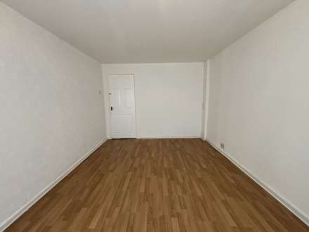 Burnard Crescent, Northwood, Image 14