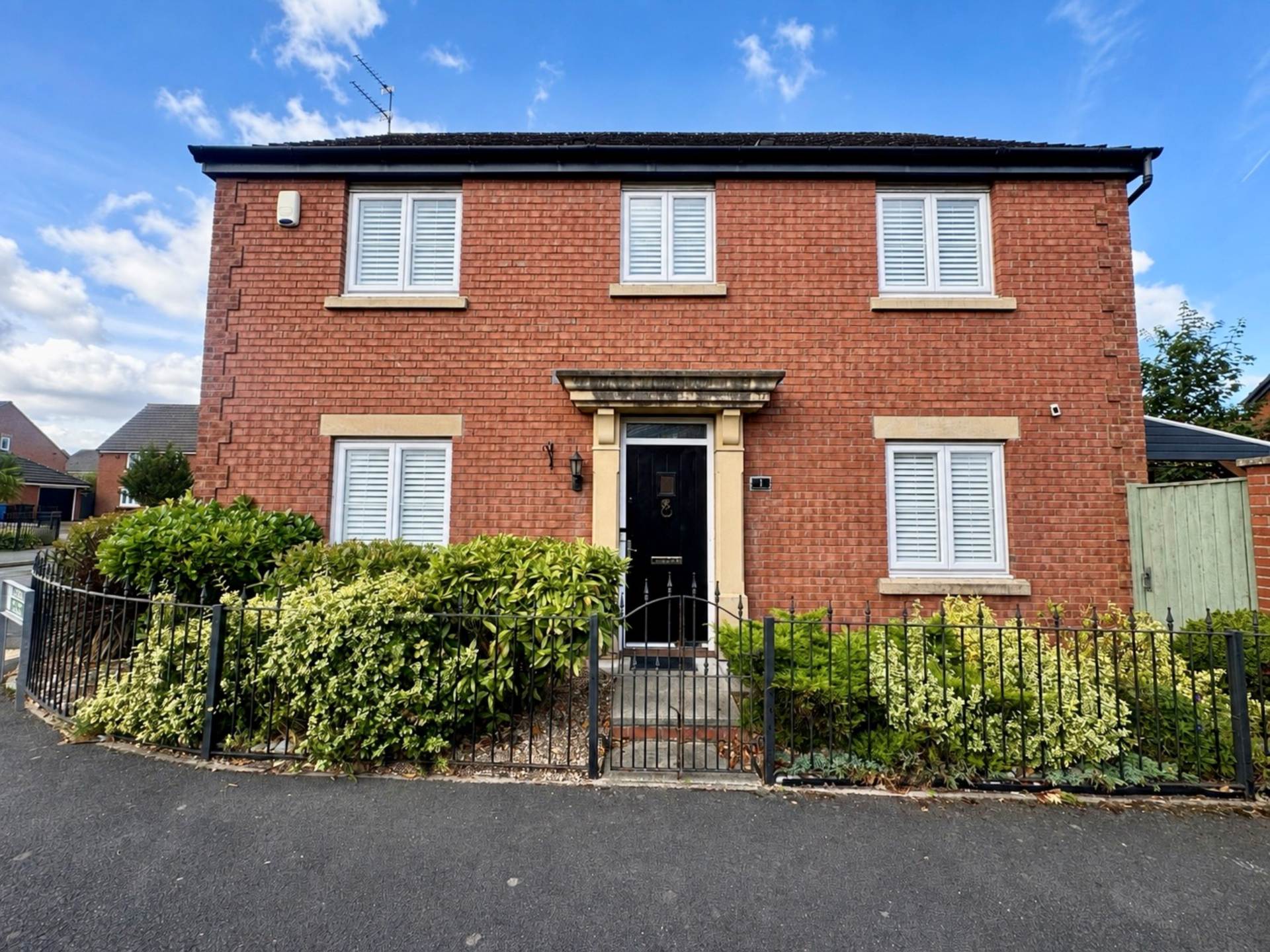 Bluebell Close, Liverpool, Image 1