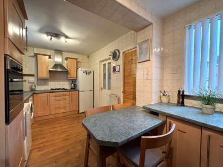 Lydbury Crescent, Southdene, Image 12
