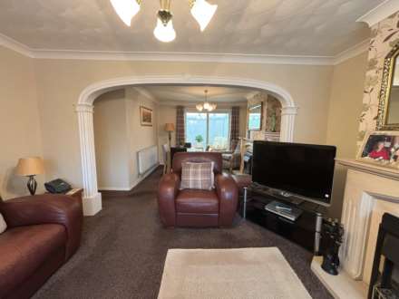 Lydbury Crescent, Southdene, Image 5
