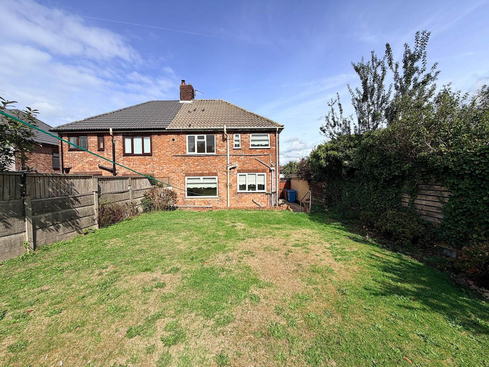 Leeside Close, Southdene, Image 14