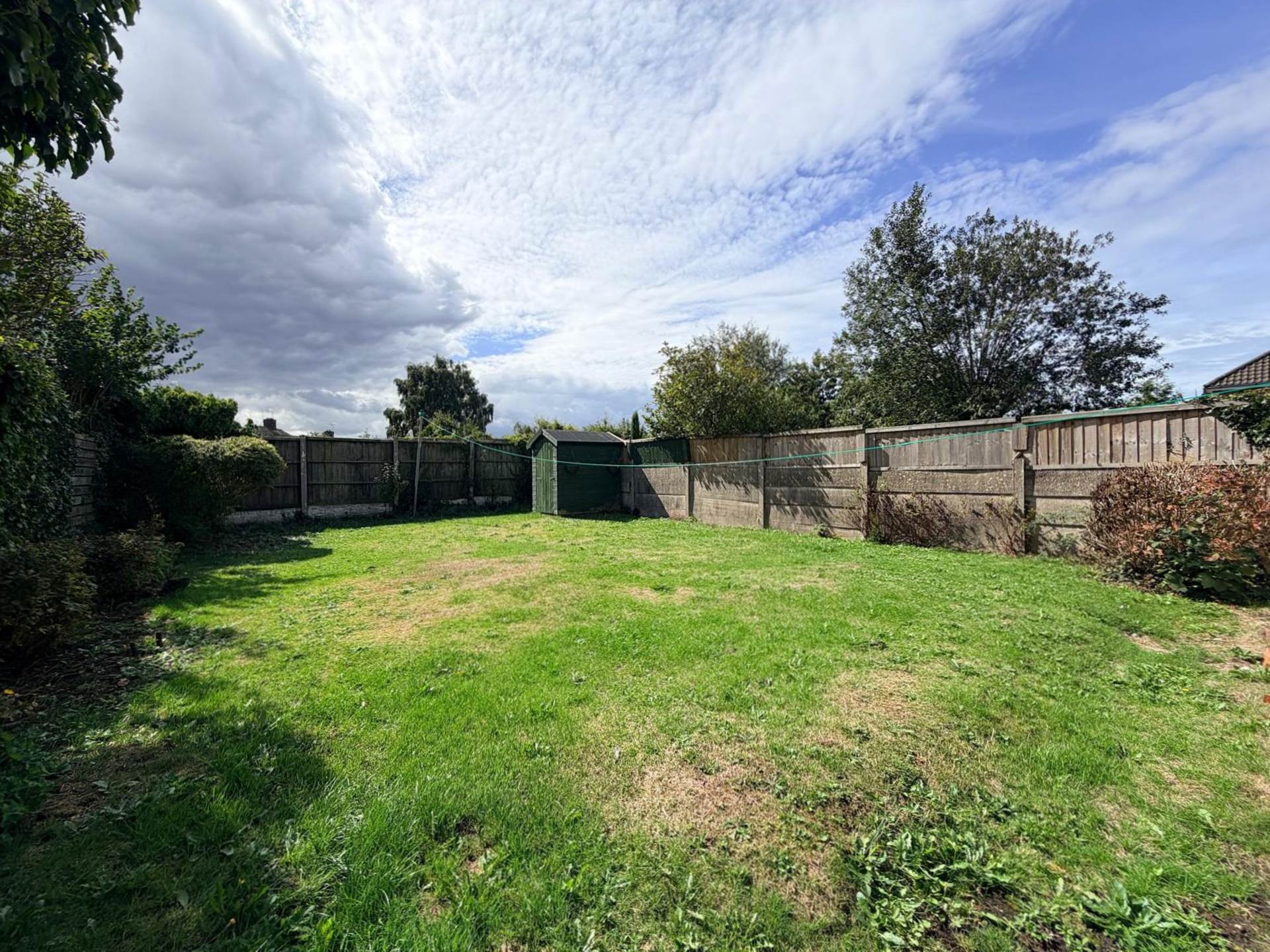 Leeside Close, Southdene, Image 15