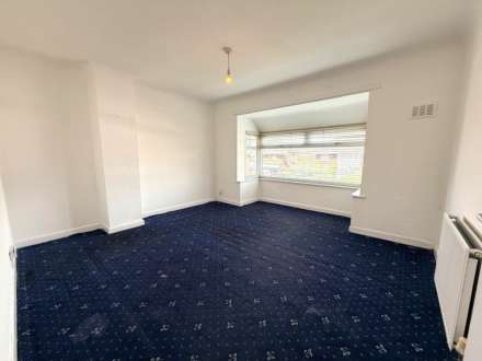 Leeside Close, Southdene, Image 10