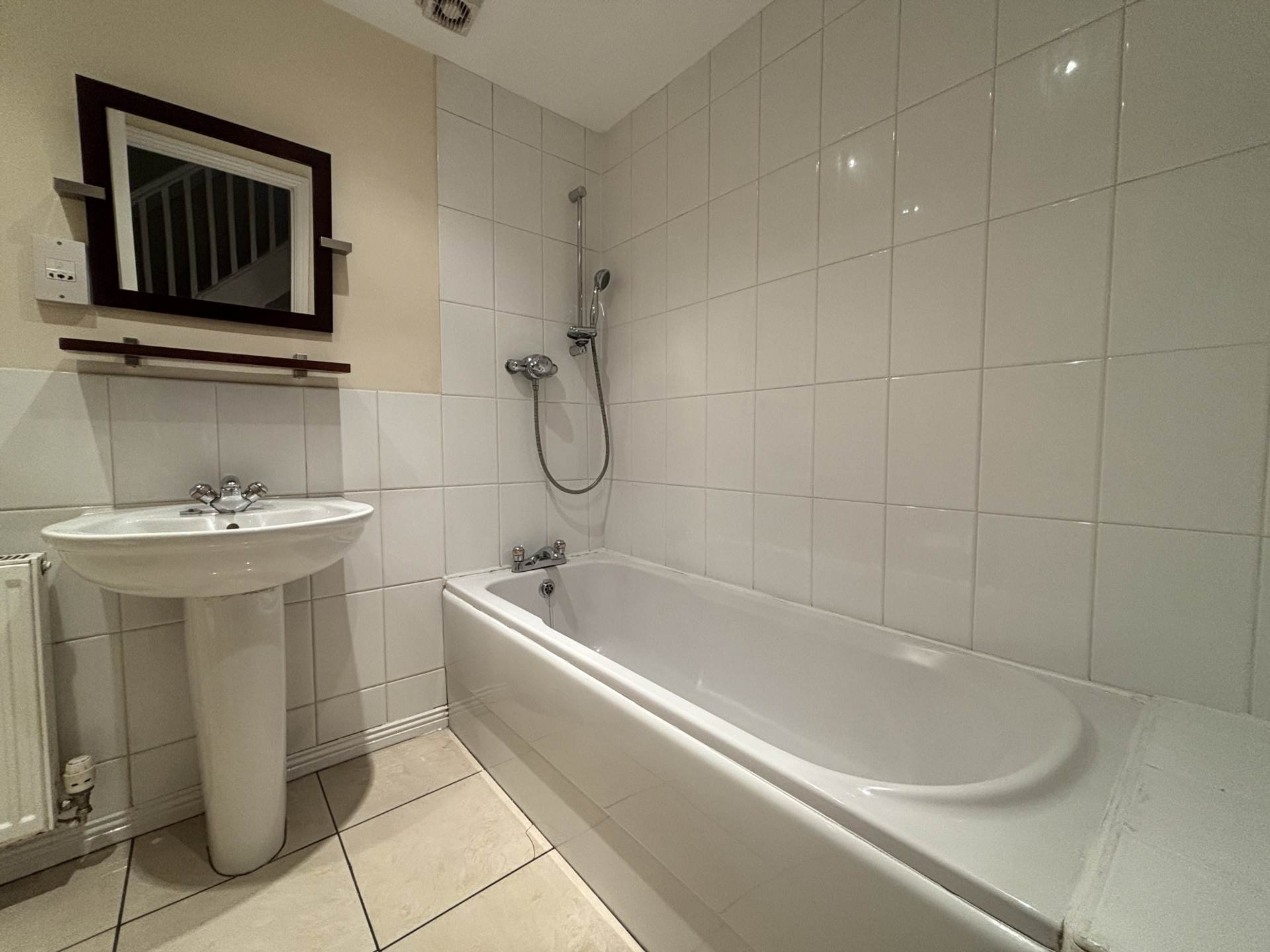 Gibson Close, Littledale, Image 15
