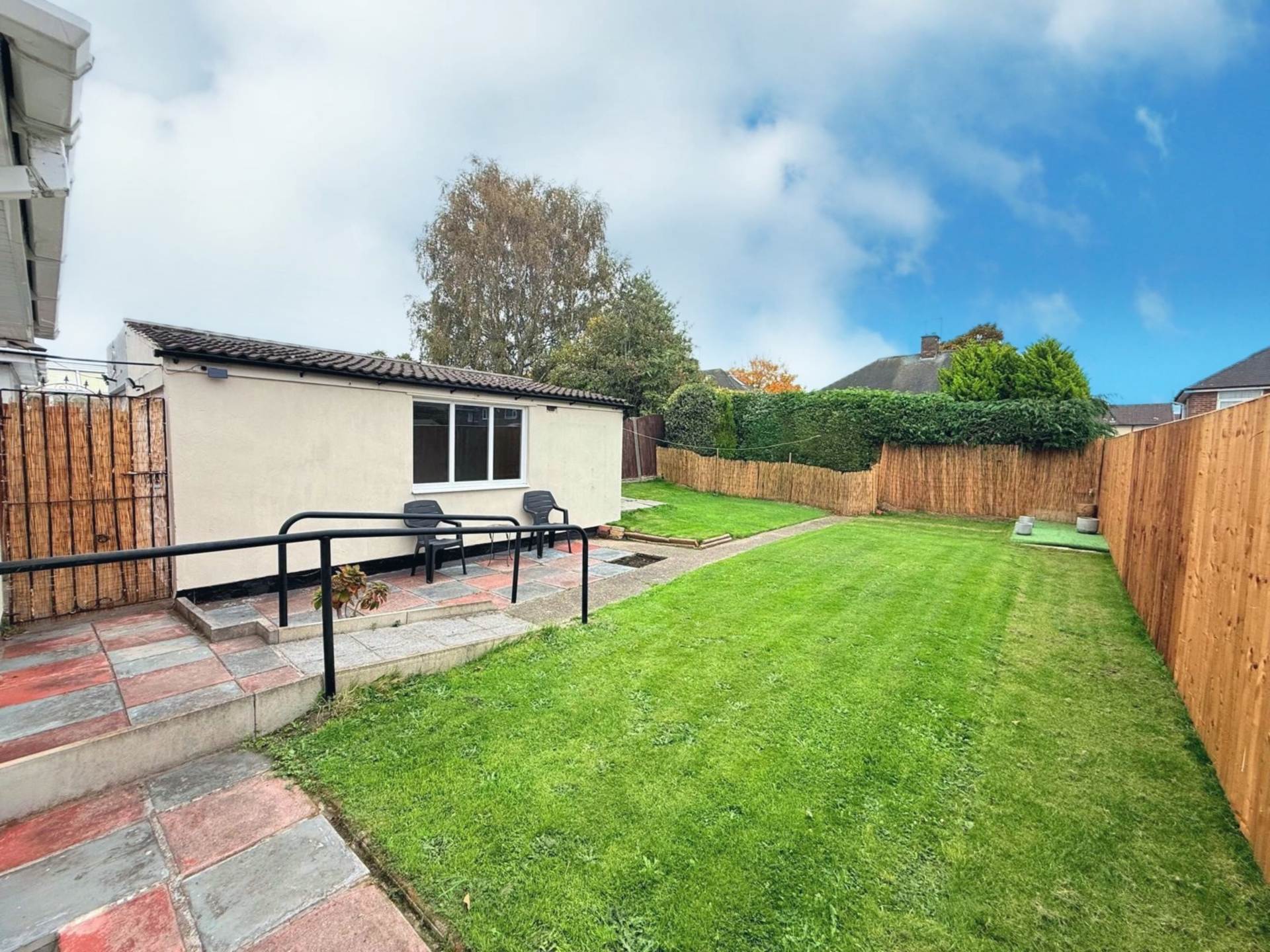 Domar Close, Southdene, Image 16