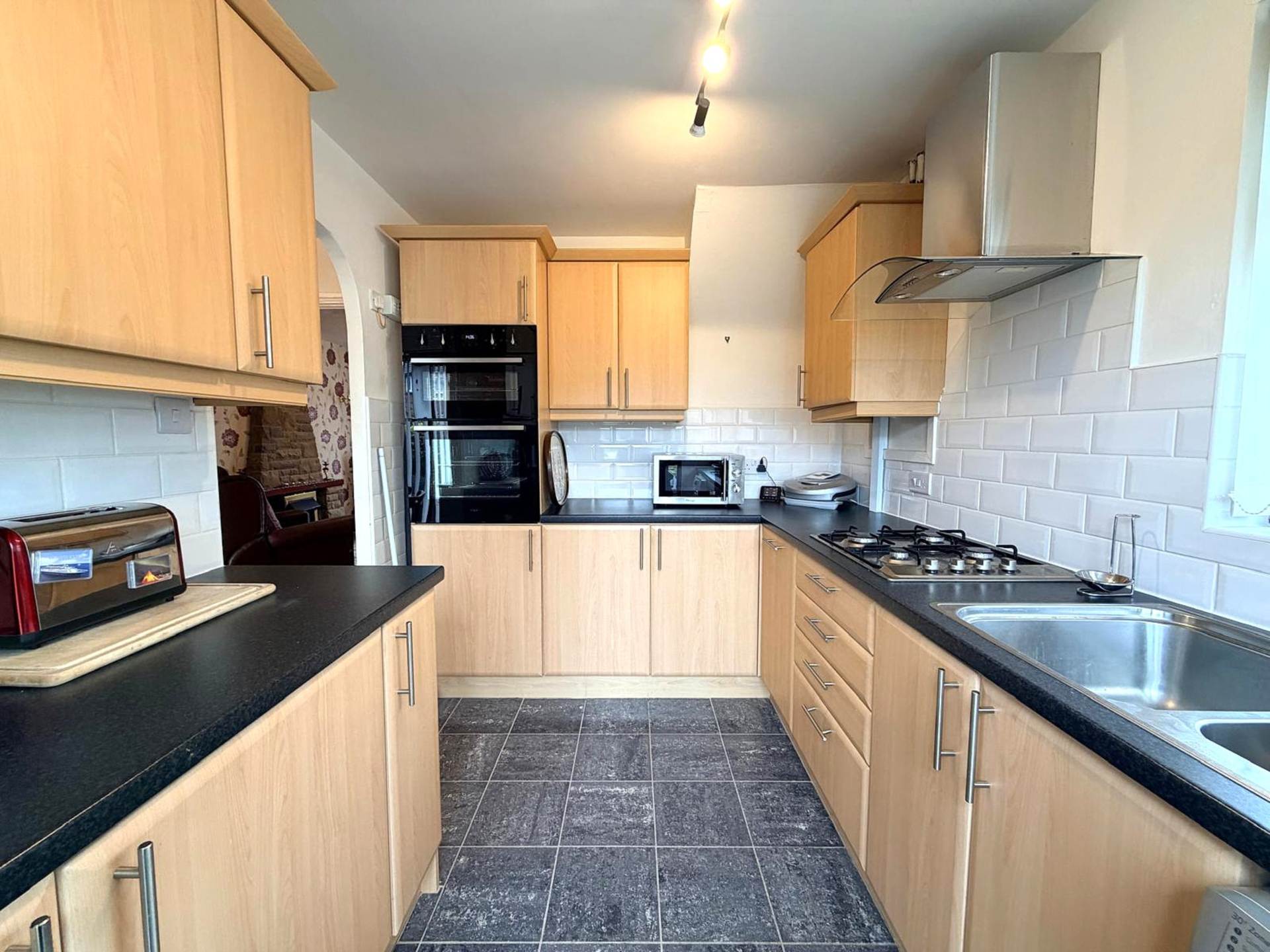 Perth Close, Melling Mount, Image 4