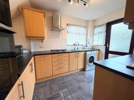 Perth Close, Melling Mount, Image 6