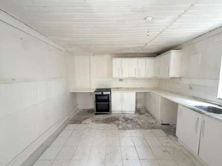 Windermere Drive, Towehill, Image 4