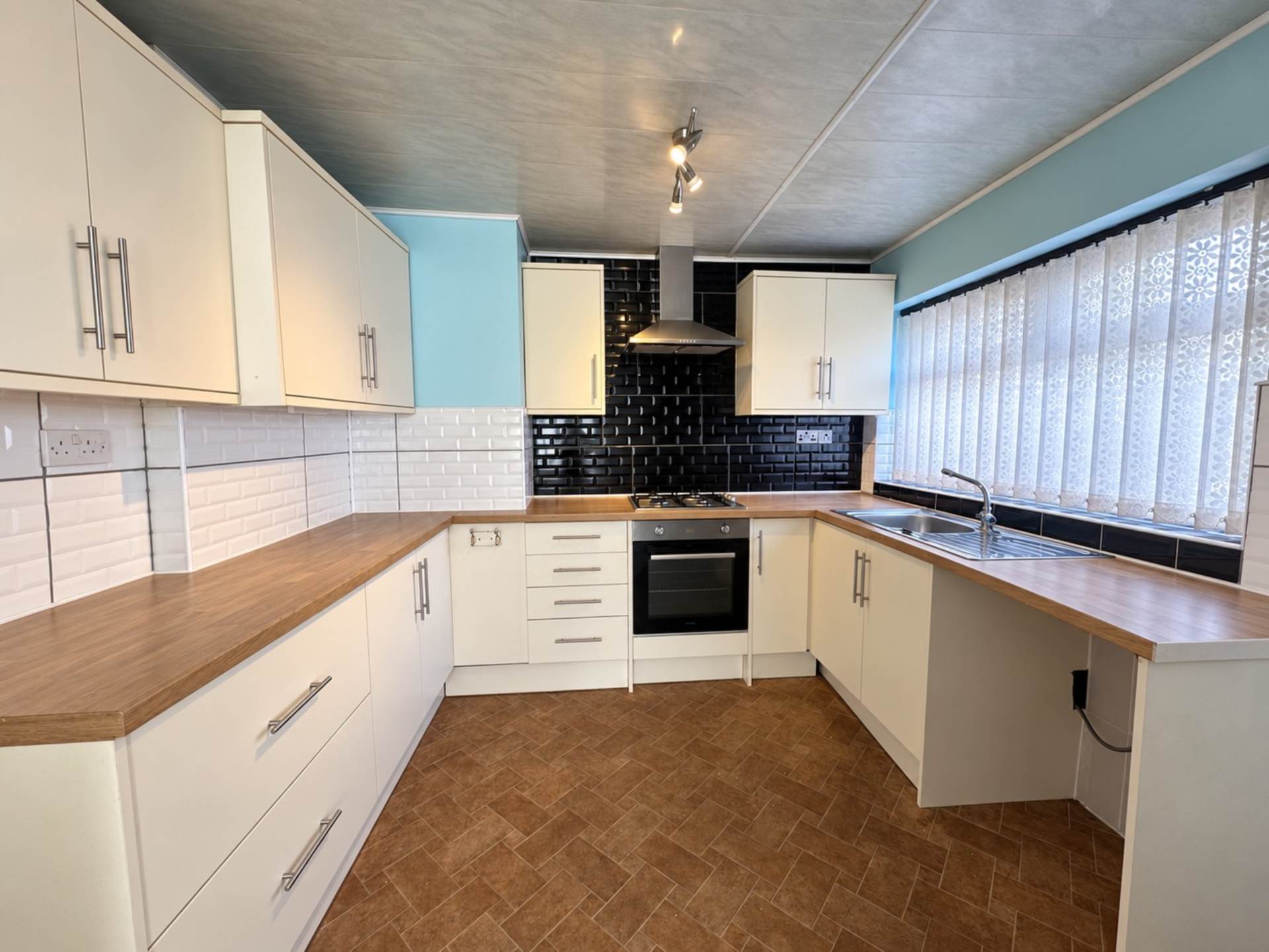 Millbrook Crescent, Old Hall Estate, Image 5