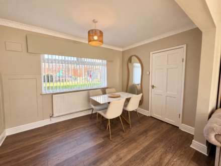 Carlis Road, Southdene, Image 4