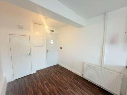 Britonside Avenue, Kirkby, Image 5