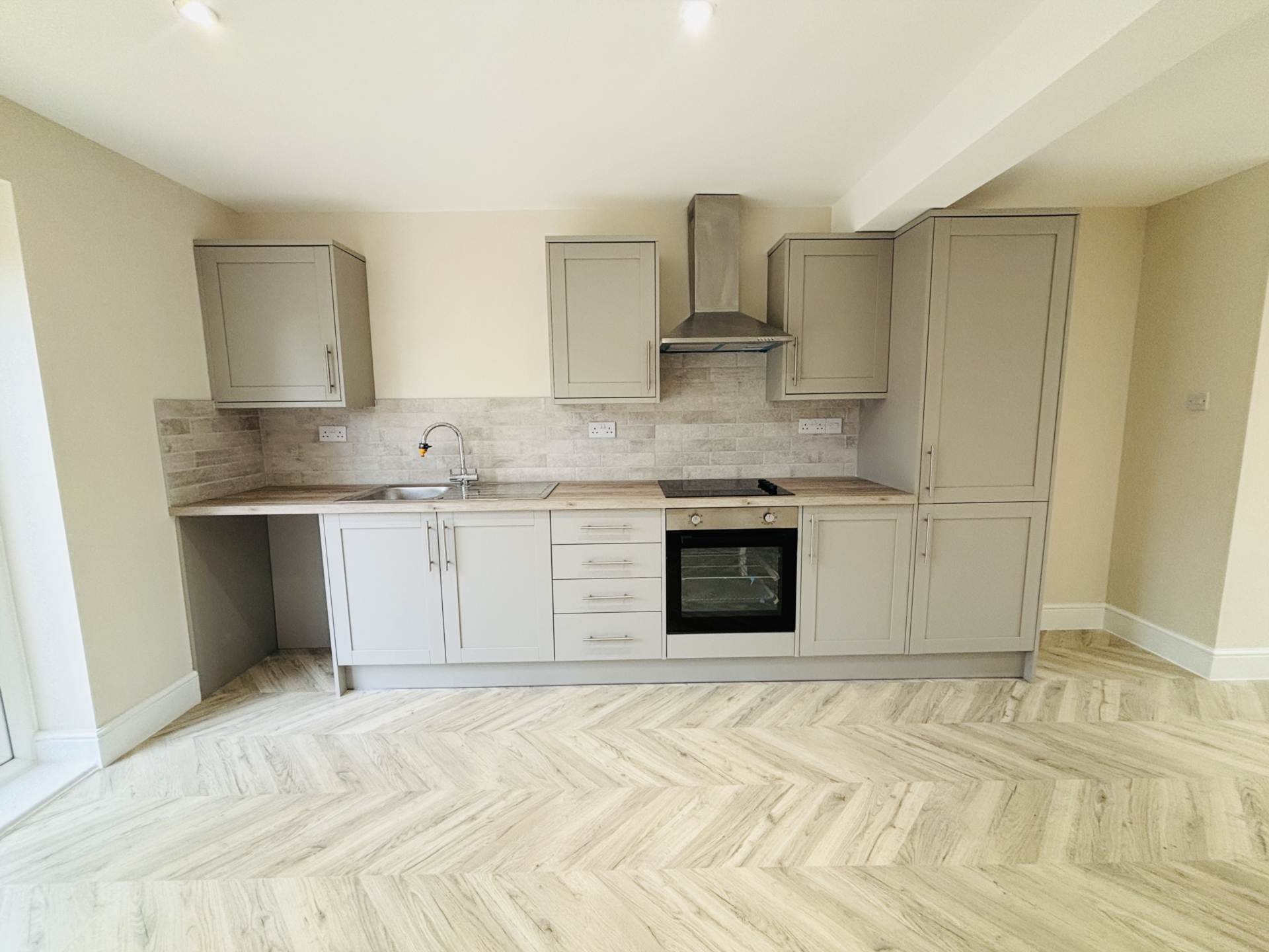 Manor Farm Road, Huyton, Image 5