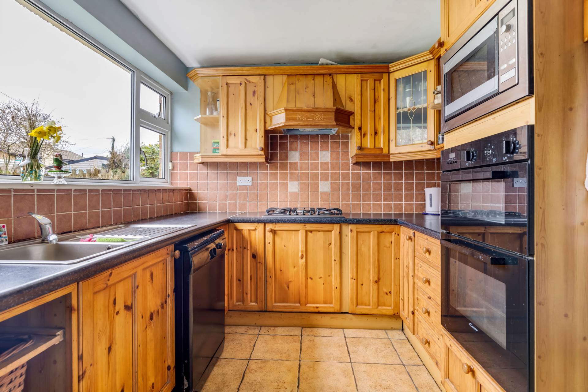 6 Ashgrove, Dundalk, Co Louth  6 Ashgrove, Dundalk, Co Louth