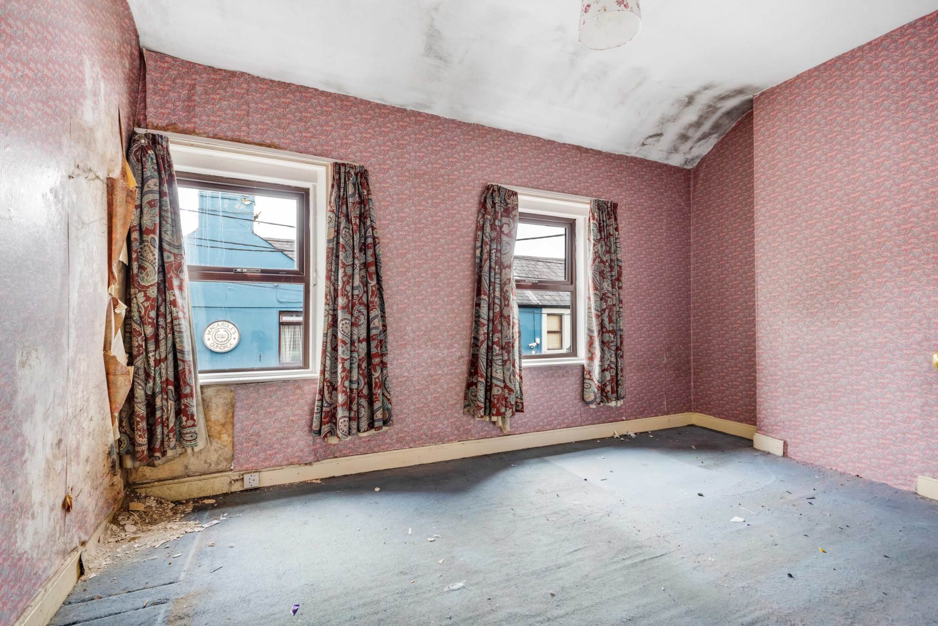 24 Chapel Street, Dundalk, Co Louth  24 Chapel Street, Dundalk, Co Louth